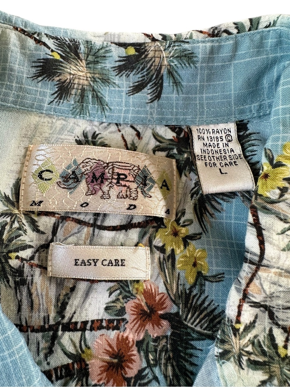 Men's Light Blue Island Print Short Sleeve Button-Down Shirt Large - Picture 4 of 7